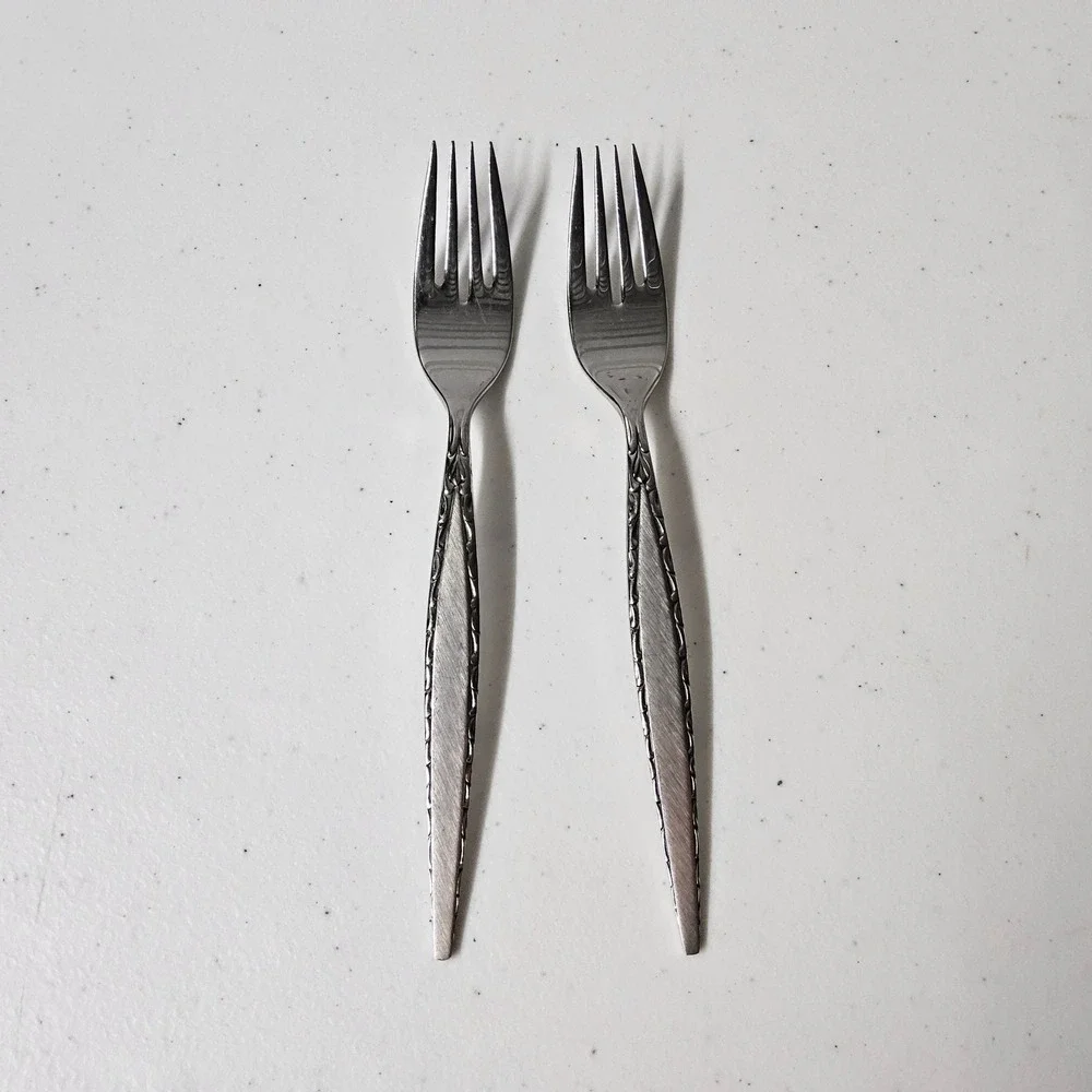 Vintage Oneida Community Venetia‎ Stainless Steel Flatware Dinner Forks ser of 2
